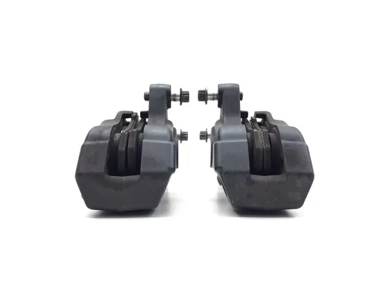 Harley 2010 Electra Glide Ultra Left Right Front Brake Calipers Pads Set 3418 3