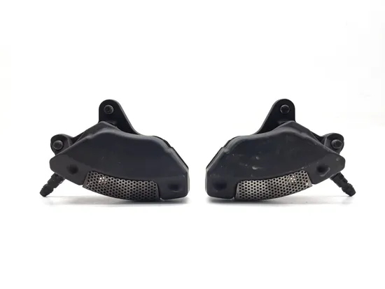 Harley 2010 Electra Glide Ultra Left Right Front Brake Calipers Pads Set 3418 4