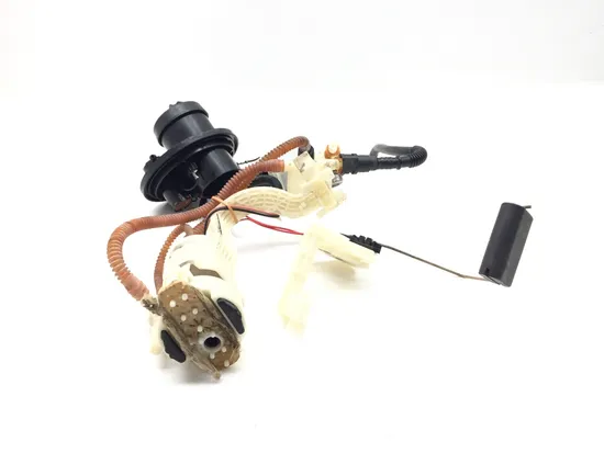 Harley-Davidson 2010 Electra Glide Ultra Classic FLHTCU Gas Fuel Tank Pump 3418x 5