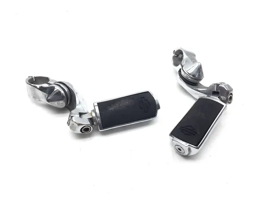 Harley-Davidson 2010 Electra Glide Ultra Classic FLHTCU Highway Pegs Set 3418 x