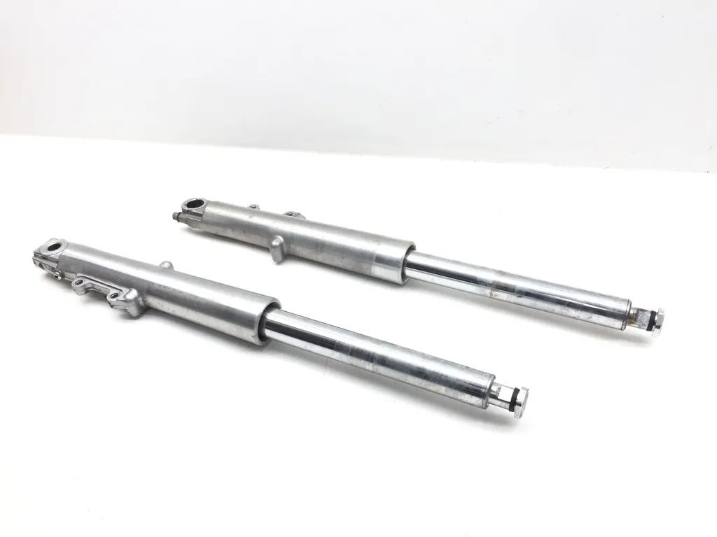 Harley-Davidson 2010 Electra Glide Ultra Classic Front Forks Tubes Legs 3418 x