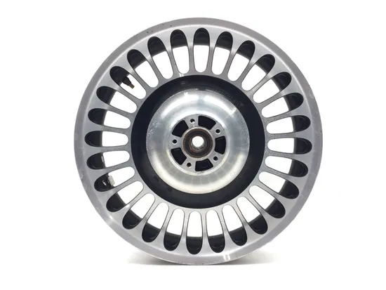 Harley-Davidson 2010 Electra Glide Ultra Classic Front Wheel Rim Mag 3418 x 1