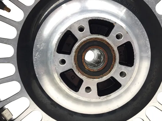 Harley-Davidson 2010 Electra Glide Ultra Classic Front Wheel Rim Mag 3418 x 3