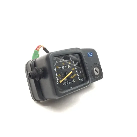 Suzuki 1996 DR200SE Speedometer Gauge W Key Switch 3430 2