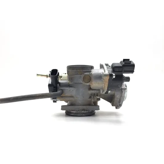 Yamaha 2017 Wolverine R-Spec  Engine Intake Throttle Body w Injector 3422 x 5