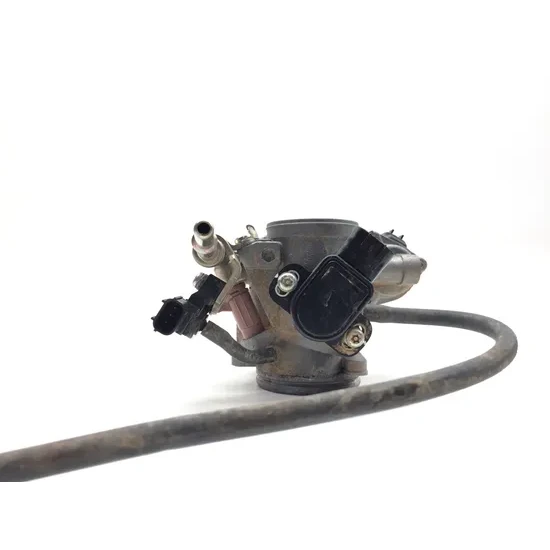 Yamaha 2017 Wolverine R-Spec  Engine Intake Throttle Body w Injector 3422 x 6