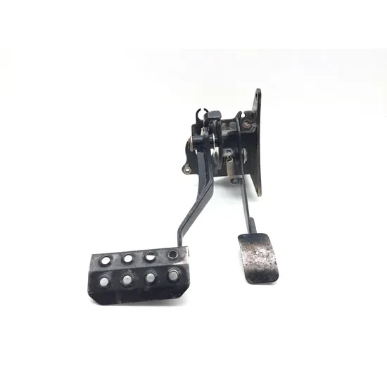 Yamaha 2017 Wolverine R-Spec  Throttle Brake Pedal Assembly 3422 1