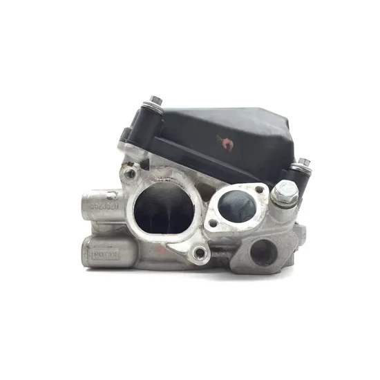 Can-Am 2017 Commander 1000 4x4 Engine Cylinder Head Complete W Valves Front 3426 11