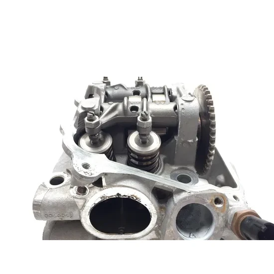 Can-Am 2017 Commander 1000 4x4 Engine Cylinder Head Complete W Valves Rear 3426 5