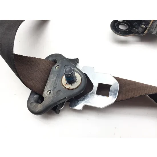 Honda 2018 Pioneer 1000 SXS1000M3 Middle Seat Belt 3423  77660-HL4-A01 4