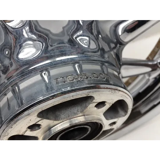 Harley 2001 Electra Glide Classic EFI FLHTCI Chrome Front Wheel Rim Mag 3433 x 2