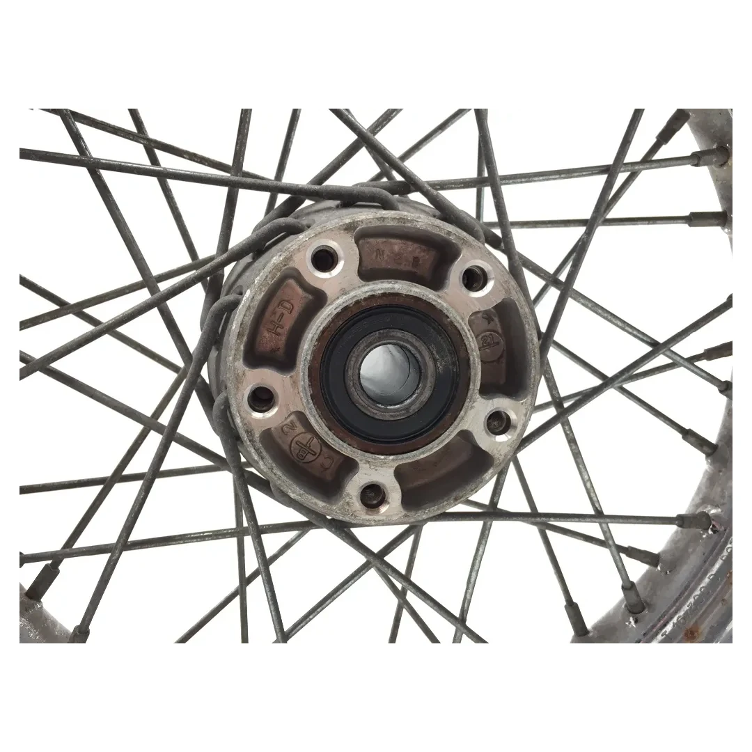 Harley-Davidson 2001 Heritage Softail Classic EFI Front Wheel Rim Spoked 3435 x