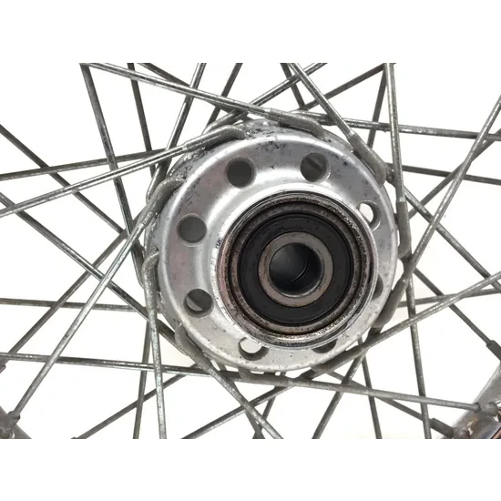 Harley-Davidson 2001 Heritage Softail Classic EFI Front Wheel Rim Spoked 3435 x 8