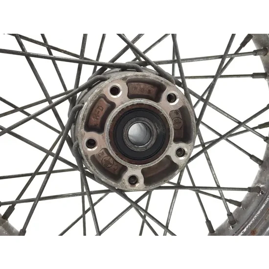 Harley-Davidson 2001 Heritage Softail Classic EFI Front Wheel Rim Spoked 3435 x 1