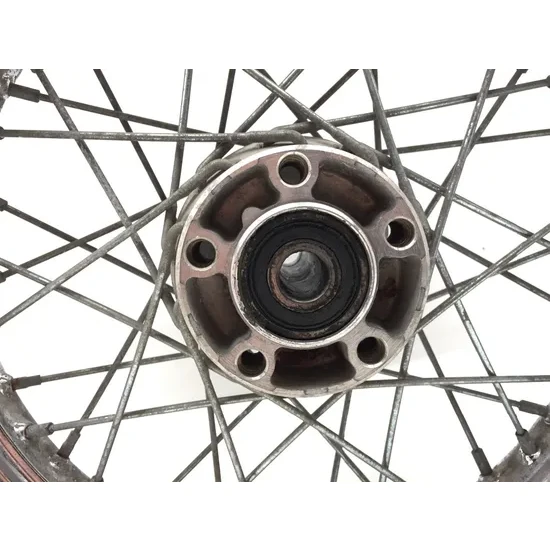 Harley-Davidson 2001 Heritage Softail Classic EFI Rear Wheel Rim Spoked 3435 x 2