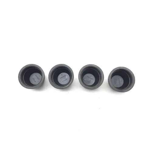 Polaris 2003 Magnum 330 4X4 Front Rear Wheel Hub Dust Covers 3442  5411164 3