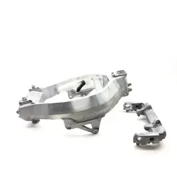 Honda 2001 CBR929RR Main Frame Chassis 3443 50100-MCJ-670