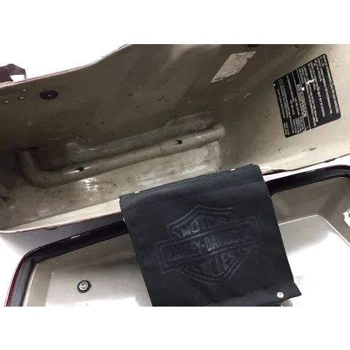 Harley 2000 Electra Glide Classic EFI Saddlebags 3444 x 16