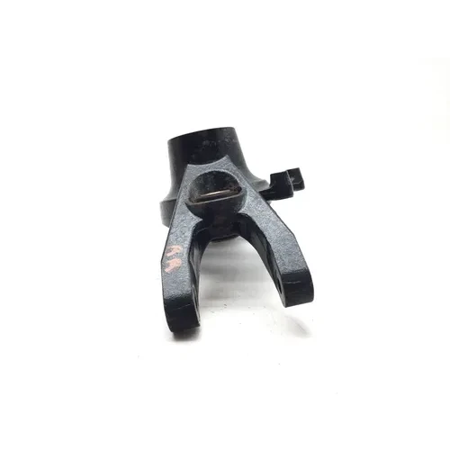 Arctic Cat 2015 Wildcat X 1000 Right Passenger Rear Wheel Spindle Knuckle 3451 x 5