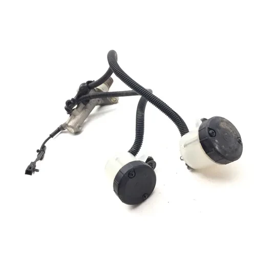 Can-Am 2021 Maverick X3 4x4 DS Turbo DPS Brake Master Cylinder 3450  705601863 6