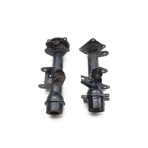 2000 Suzuki Quadmaster 500 Axle Tube Housing 3465 61100-09F10 61200-09F10