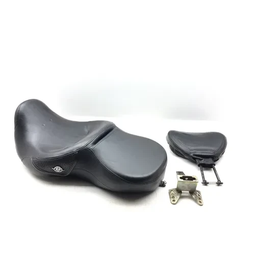 2001 Harley-Davidson Road King FLHR Seat 3452 52949-97