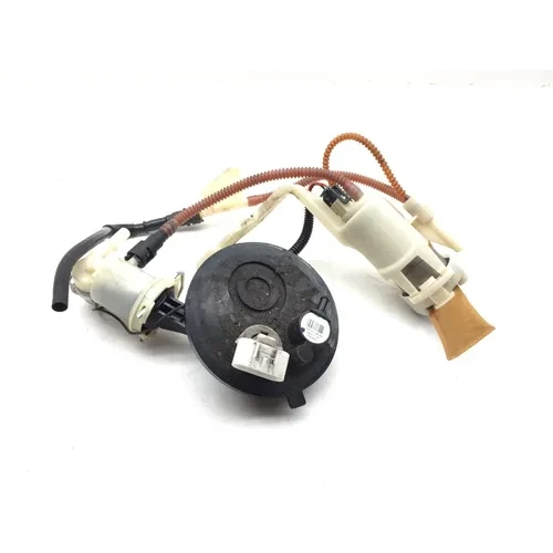 2008 Harley-Davidson Road King FLHR Gas Fuel Tank Pump 3470  62908-08, 75076-08 6