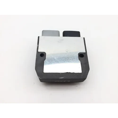 2010 Yamaha YZF R1 Ignition Voltage Regulator 3479  1D7-81960-00-00 7