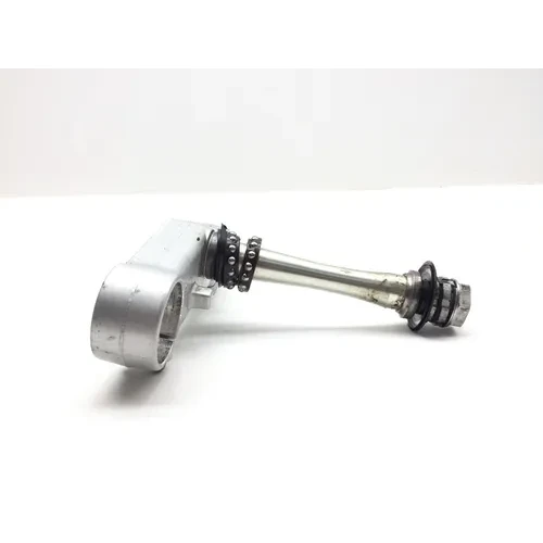 2010 Yamaha YZF R1 Lower Triple Tree Bottom Fork Clamp Shaft 3479 4