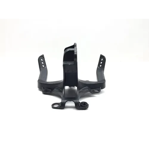 2010 Yamaha YZF R1 Front Upper Fairing Stay Bracket Mount 3479  14B-28356-00-00 4