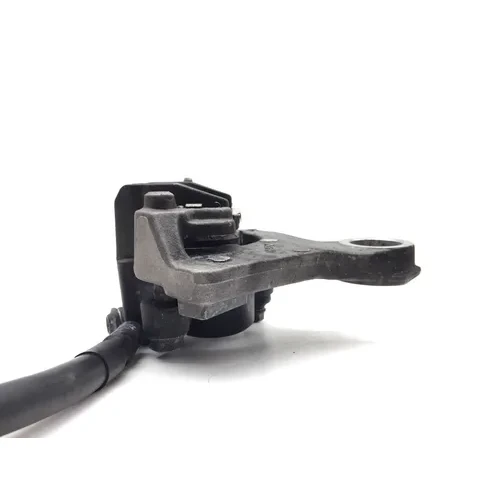 2010 Yamaha YZF R1 Rear Brake Caliper W Stay 3479  5VY-2580W-12-00 x 6