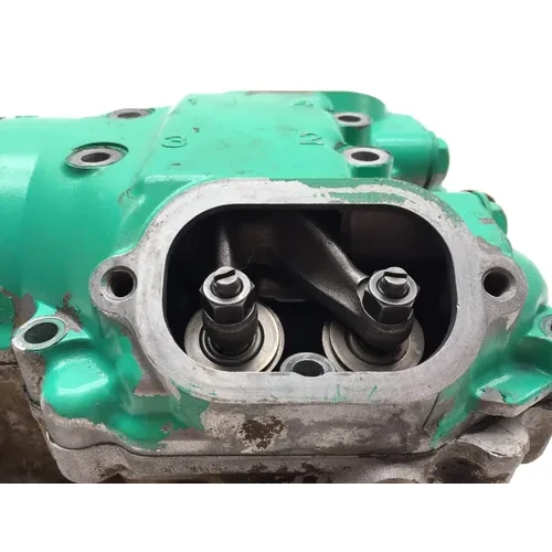 Kawasaki A Teryx 750 Engine Cylinder Head Complete W Cams FRONT 3477  x 3