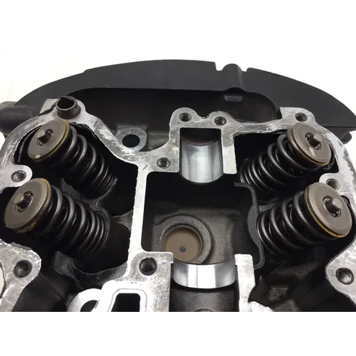 Suzuki A Boulevard Engine Cylinder Head Complete W Cams Front 3484 5