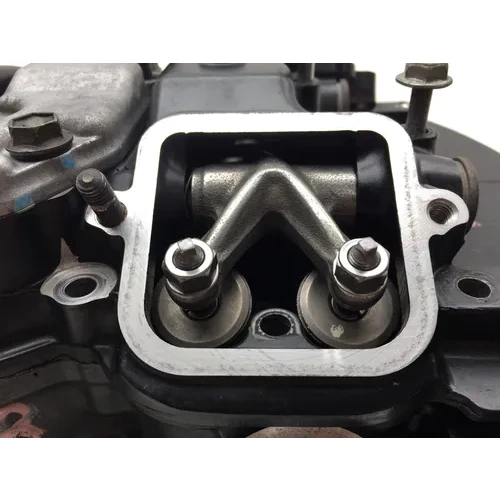 Suzuki A Boulevard Engine Cylinder Head Complete W Cams Rear 3484 4