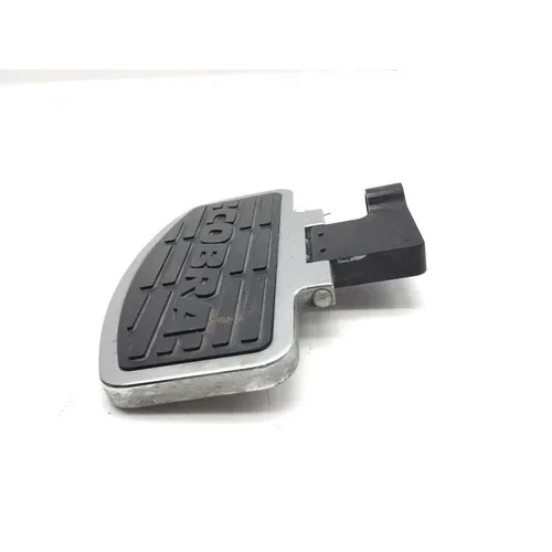 2006 Suzuki Boulevard C50T Cobra Left Right Passenger Floorboards 3484  x 3