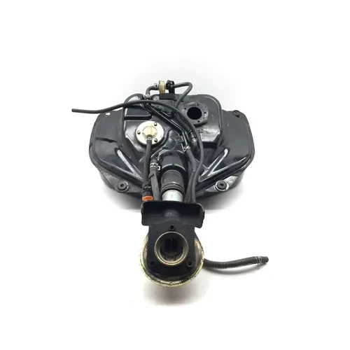 Gas Tank Fuel Petrol 1999 Suzuki Intruder 1500  44110-10F00 2