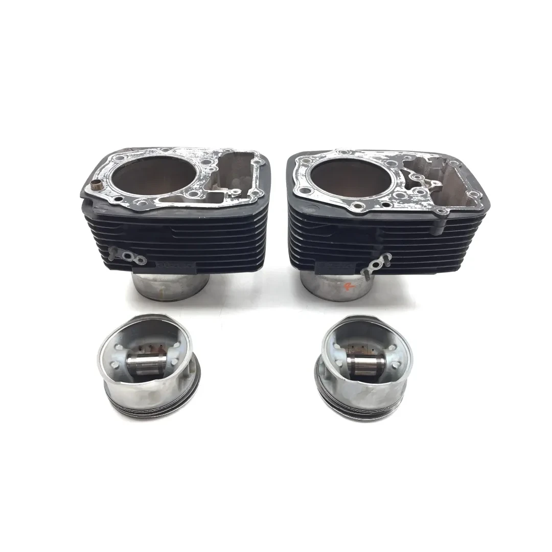 Front Rear Cylinder Jugs w Pistons 1999 Suzuki Intruder 1500