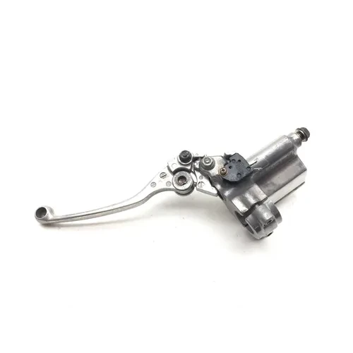 Front Brake Master Cylinder 1999 Suzuki Intruder 1500  59600-10F00 6