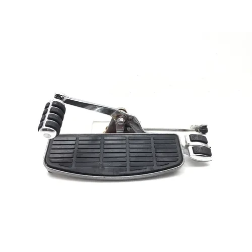 Left Right Driver Floorboards Set 1999 Suzuki Intruder 1500 x 2