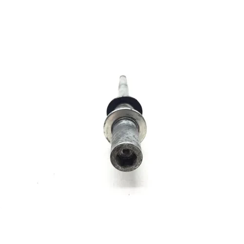 Front Wheel Axle 1999 Suzuki Intruder 1500  54711-10F01 2