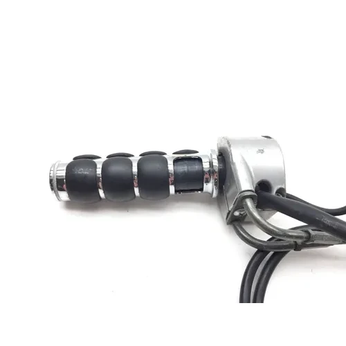 Right Control Switch 1999 Suzuki Intruder 1500 x 37200-48E30 4