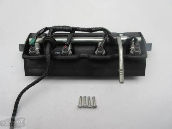 Engine Fuel Priming Rail 2006 Yamaha YZF R6 772A