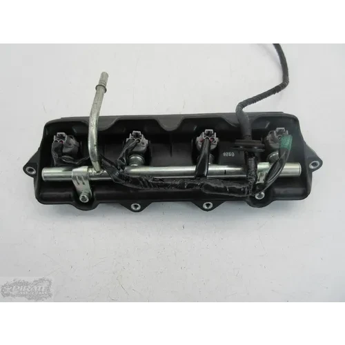 Engine Fuel Priming Rail 2006 Yamaha YZF R6 772A 9