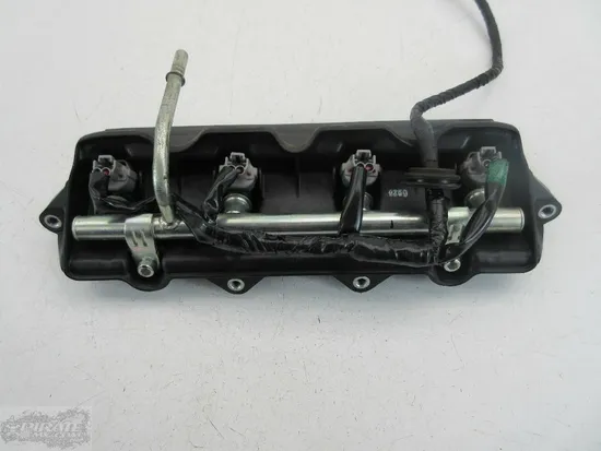 Engine Fuel Priming Rail 2006 Yamaha YZF R6 772A