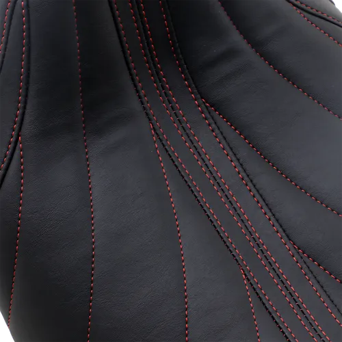 Mustang Black w Red Gravity Stitch Revere Journey Solo Seat
