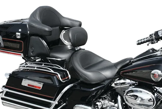 Mustang Black 2 Up Wide Touring 1pc Seat