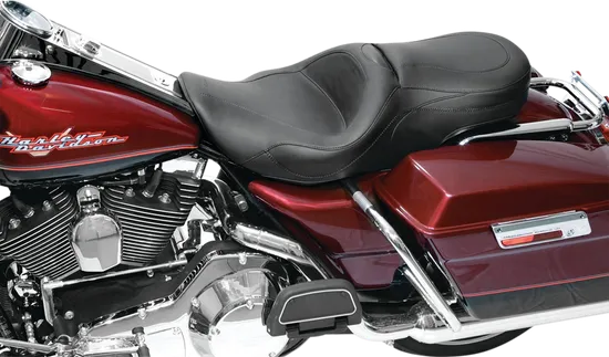 Mustang Black 2 Up Sport Touring 1pc Seat