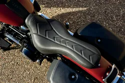 Mustang Black Apex Stitch 2 Up DayTripper 1 Pc Seat