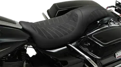 Mustang Kodlin Signature Black 2Up 1 pc Seat