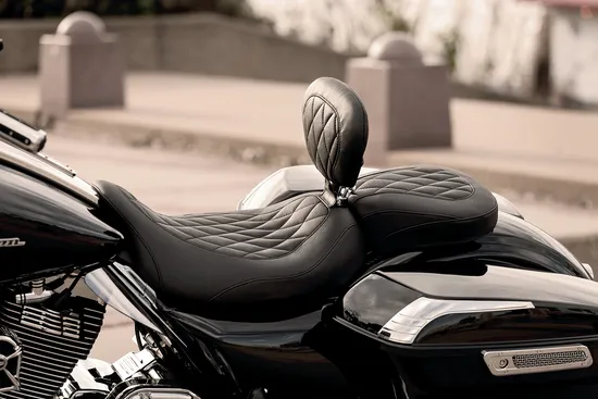 Mustang Black Diamond Stitch Wide Tripper Passenger Seat